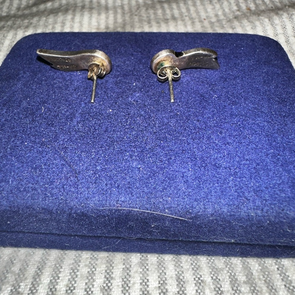 Vintage Native American Lapiz Lazuli/Onyx Inlaid Pierced Stud Earrings!! - Picture 3 of 8